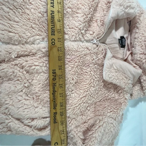 BDG URBAN OUTFITTERS‎ TEDDY FAUX FUR CROP HOODIE JACKET M PINK PREOWNED - Picture 11 of 12